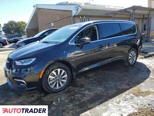 Chrysler Pacifica 3.0 hybrydowy 2023r. (HAYWARD)