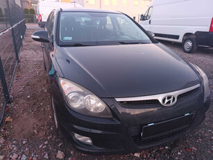 Hyundai i30 2009 1.4 CVVT 240916km ABS