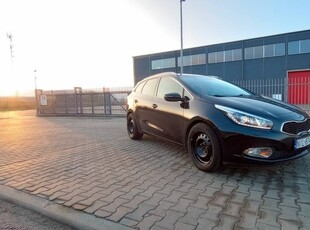 Kia cee'd II 2014r Automat 1.6 crdi NOWE OC Na Rok