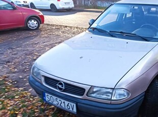 Opel astra 1.4 mały przebieg