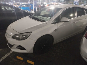 Opel Astra 2014 1.6 16V 96565km Hatchback