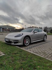 Porsche Panamera Turbo PDK