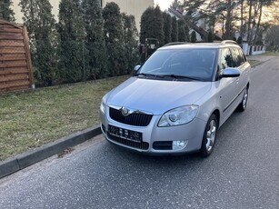 Skoda Fabia II kombi 1,4 16V, bezwypadkowa bogato wyposazona