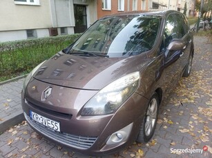 Sprzedam samochód renault grand scenic 3 2.0 dci 160km