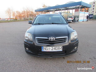 Sprzedam Toyotę Avensis T25