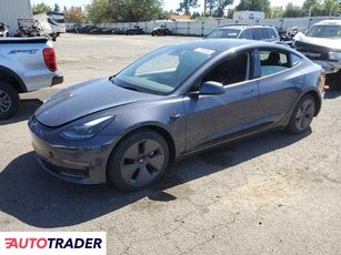 Tesla Model 3 benzyna 2023r. (WOODBURN)