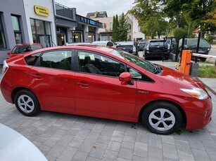 Toyota Prius (Hybrid)