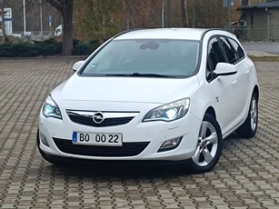 Używany Opel Astra 2012