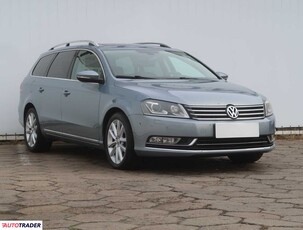 Volkswagen Passat 2.0 174 KM 2013r. (Piaseczno)