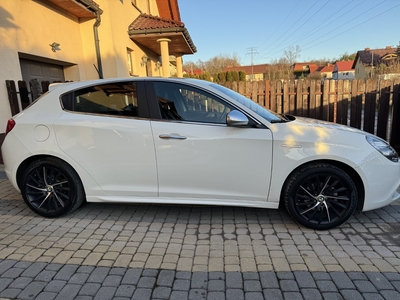 Alfa Romeo Giulietta Pierwszy wl, salon Polska, niski przebieg, bezwypadkowa