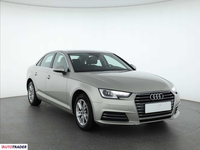 Audi A4 2.0 187 KM 2016r. (Piaseczno)