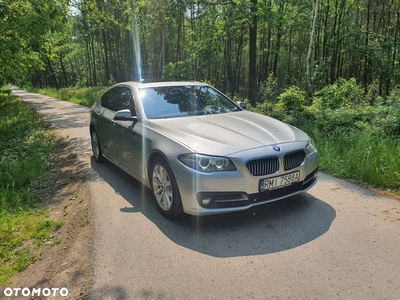 BMW Seria 5 550i Modern Line