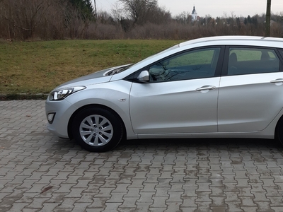 Hyundai i30 II 1.4 BlueDrive Classic +