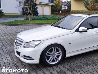 Mercedes-Benz Klasa C 250 CGI T Automatik BlueEFFICIENCY SPORT EDITION