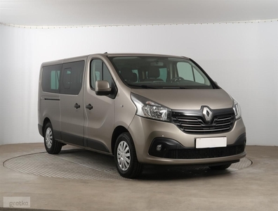 Renault Trafic III , L2H1, 9 Miejsc