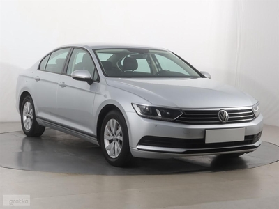 Volkswagen Passat B8 , Salon Polska, 1. Właściciel, VAT 23%, Navi, Klimatronic,