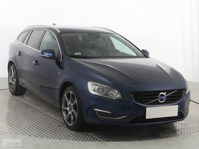 Volvo V60 I , Skóra, Navi, Klimatronic, Tempomat, Parktronic