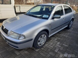 SKODA OCTAVIA HATCHBACK KLIMATYZACJA