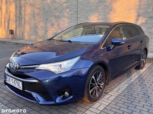 Używany Toyota Avensis 2017