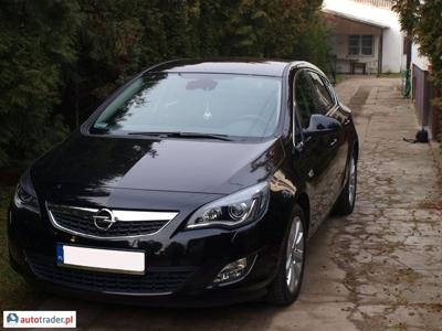 Opel Astra 1.6 180 KM 2010r. (Zalesie Górne)