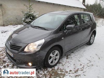 Toyota Verso 2.0 126 KM 2010r. (Między Łodzią A Warszawą)