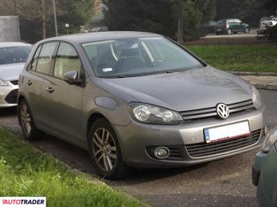 Volkswagen Golf 1.6 benzyna 102 KM 2009r. (Skawina)