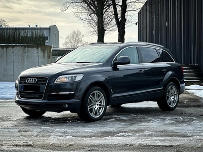 Audi Q7 I 4.2 Diesel - 7 os. - BOSE