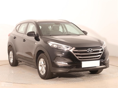 Hyundai Tucson , Navi, Klima, Tempomat, Parktronic, Podgrzewane siedzienia