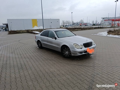 Mercedes E klasa 2,7 CDI automat sedan Avantgarde