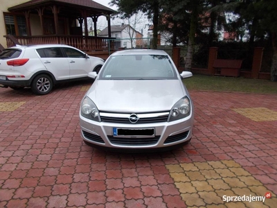 OPEL ASTRA H 1,6 benz 2005 r. 5 drzwi KLIMATYZACJA zarejest.