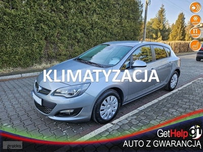 Opel Astra J Xenony / Podgrzewane fotele i kierownica / 6 biegów