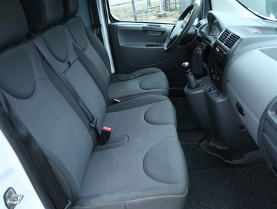 Peugeot Expert 2012 2.0 HDi 149560km ABS klimatyzacja manualna