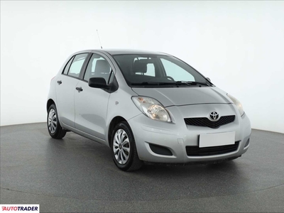 Toyota Yaris 1.3 99 KM 2009r. (Piaseczno)