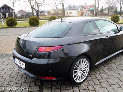 Używane Alfa Romeo GT SILNIK poj. 3.2 i mocy 240 koni mechanicznych