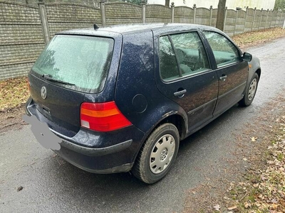 Volkswagen Golf IV 98r 270k przebiegu klimą