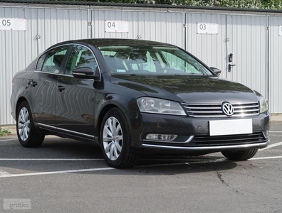 Volkswagen Passat B7 , Klimatronic, Tempomat, Parktronic,ALU