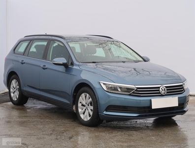 Volkswagen Passat B8 , Salon Polska, 1. Właściciel, VAT 23%, Navi, Klima,