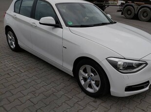 BMW 1 super stan , bardzo mały przebieg