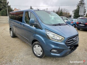 Ford Transit custom long 9osob