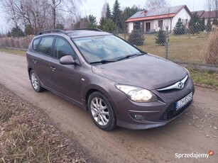 Hyundai i30 1.6crdi 90 km