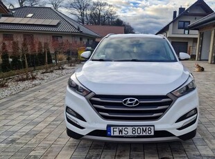 Hyundai Tucson 1,7 diesel bogate wyposażenie