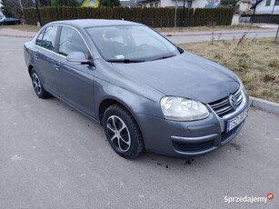 Jetta 1.6mpi z gazem i hakiem, sprawna, jeżdżąca