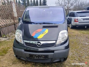 Opel Vivaro 2.0(115ps) 9 osób, klimatyzacja, Webasto,nawiewy, import Austri