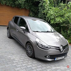 Renault Clio IV (czujniki parkowania, kamera, navi, tempomat)