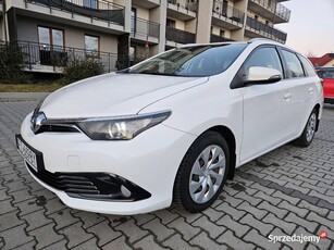 Toyota Auris 2017, 1.6 132 KM, salon Polska, bezwypadkowy, FV 23%