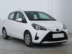 Toyota Yaris III , Salon Polska, Serwis ASO, Klima