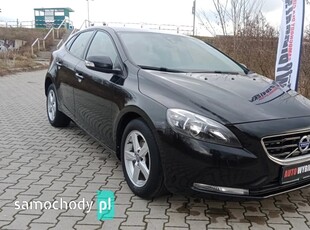 Volvo V40 II