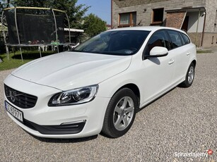 Volvo V60 super stan