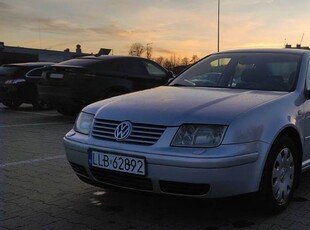 VW BORA 1.6 BENZYNA