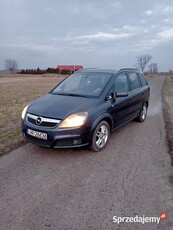 Witam serdecznie sprzedam samochód osobowy marki Opel Zafira